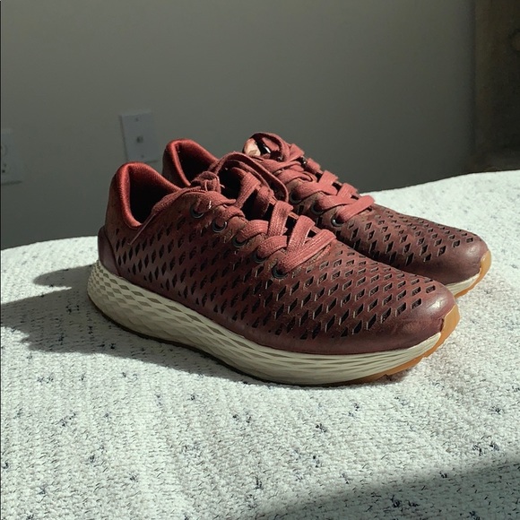 nobull leather runner